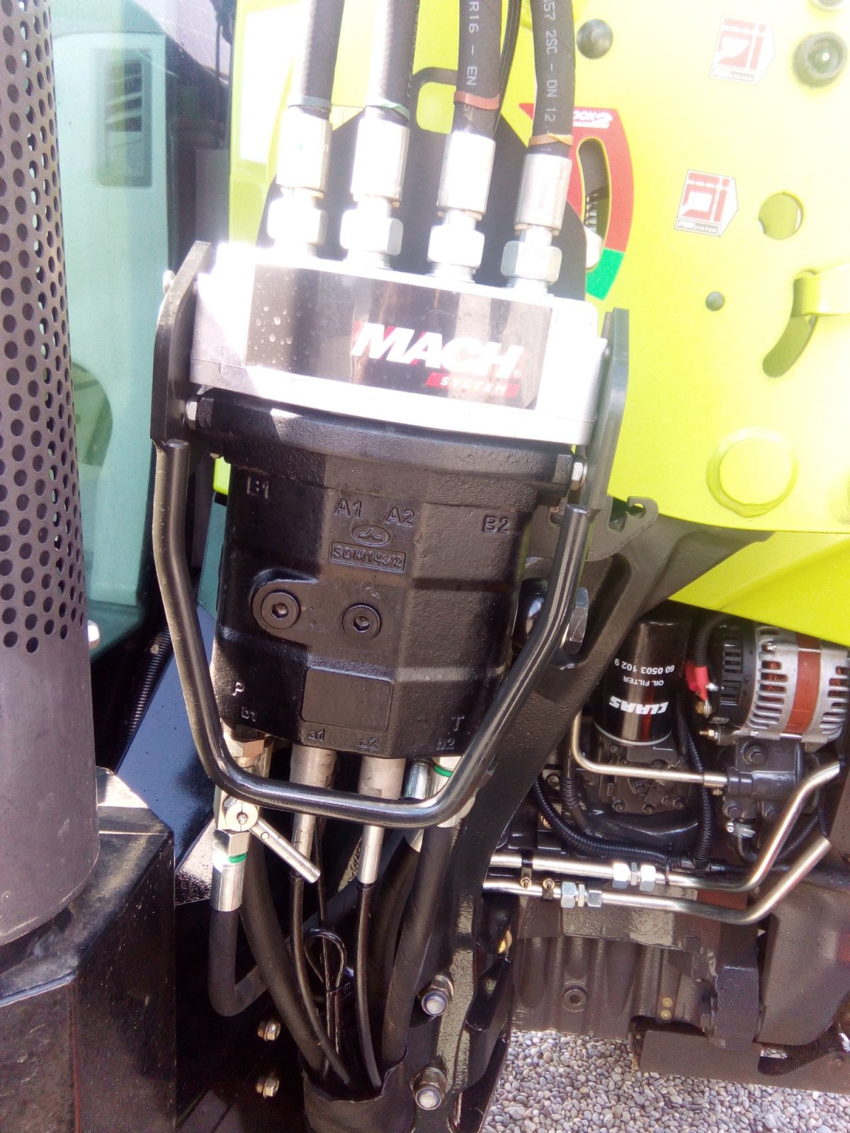 Traktor des Typs CLAAS Arion 440 CIS, Gebrauchtmaschine in Lichthausen (Bild 10)