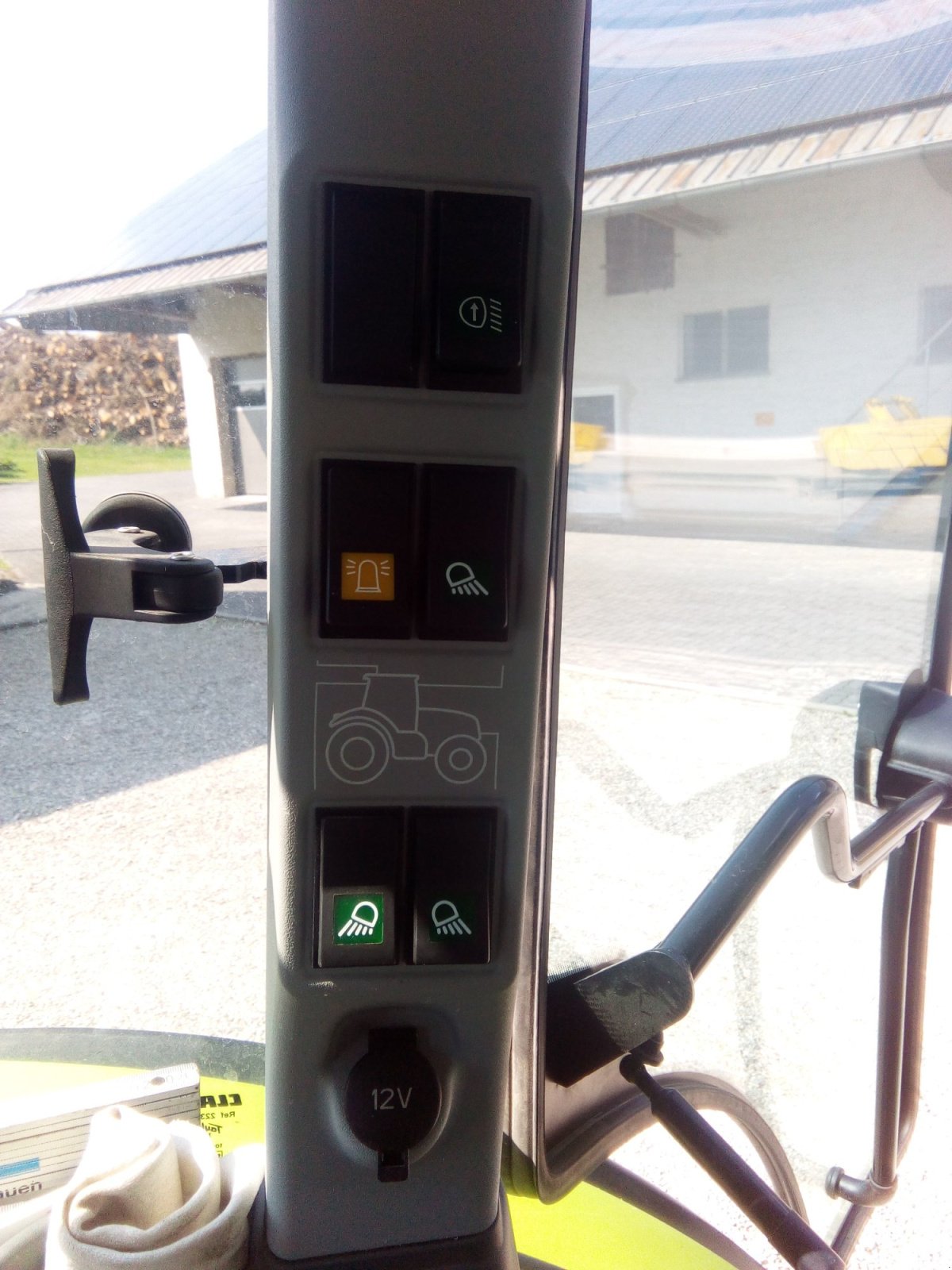 Traktor des Typs CLAAS Arion 440 CIS, Gebrauchtmaschine in Lichthausen (Bild 19)