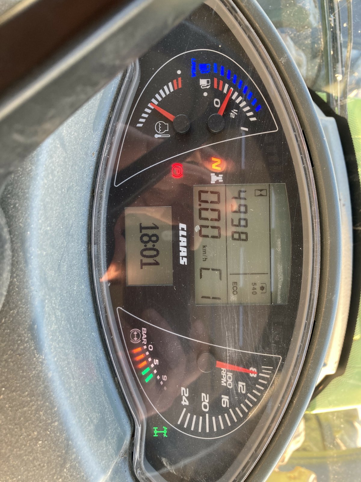 Traktor typu CLAAS ARION 440 MR ADVANCE, Gebrauchtmaschine v ST CLEMENT DE LA PLACE (Obrázek 2)