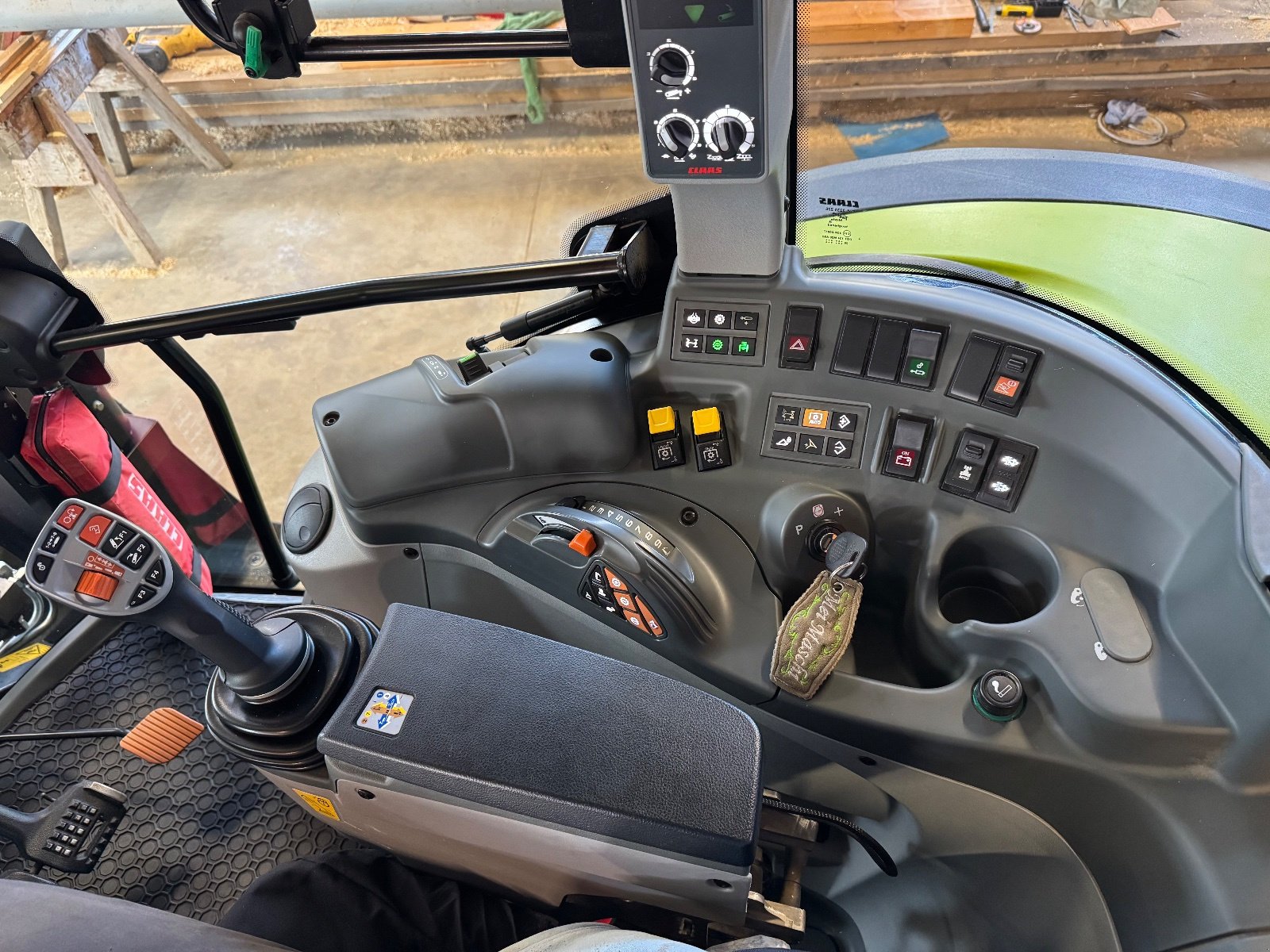 Traktor Türe ait CLAAS Arion 440 Panoramic, Gebrauchtmaschine içinde Schauenstein (resim 12)