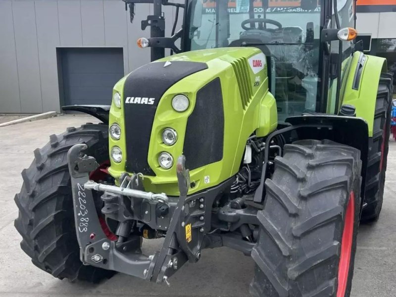 Traktor des Typs CLAAS arion 440 stage v tradition, Gebrauchtmaschine in BLENDECQUES (Bild 1)