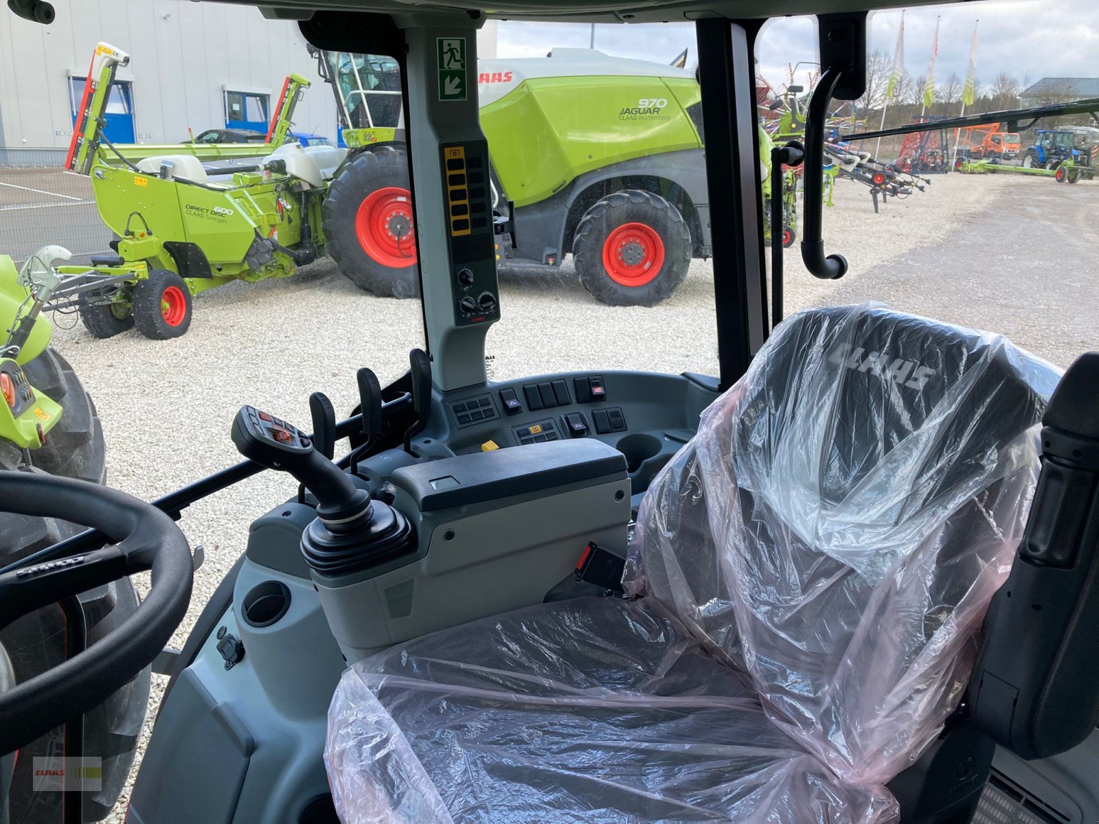 Traktor des Typs CLAAS ARION 440 Stage V, Neumaschine in Tuningen (Bild 5)