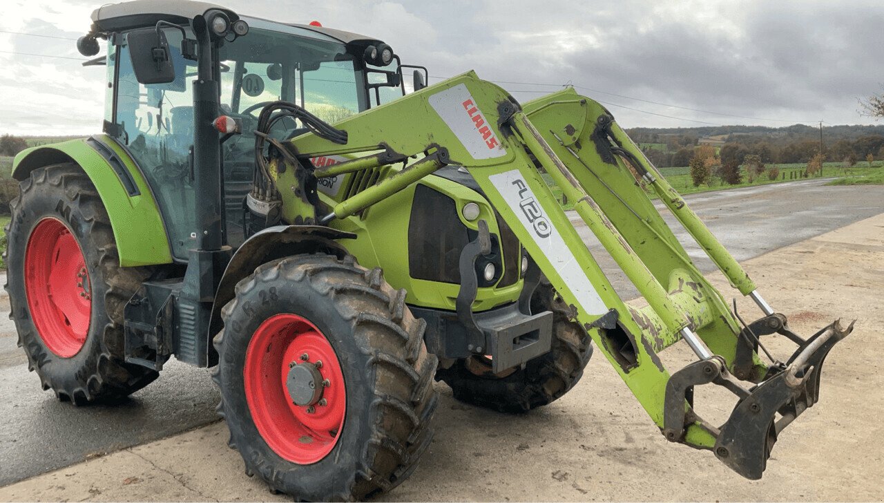 Traktor typu CLAAS ARION 440 T4F, Gebrauchtmaschine v Plestan (Obrázek 2)