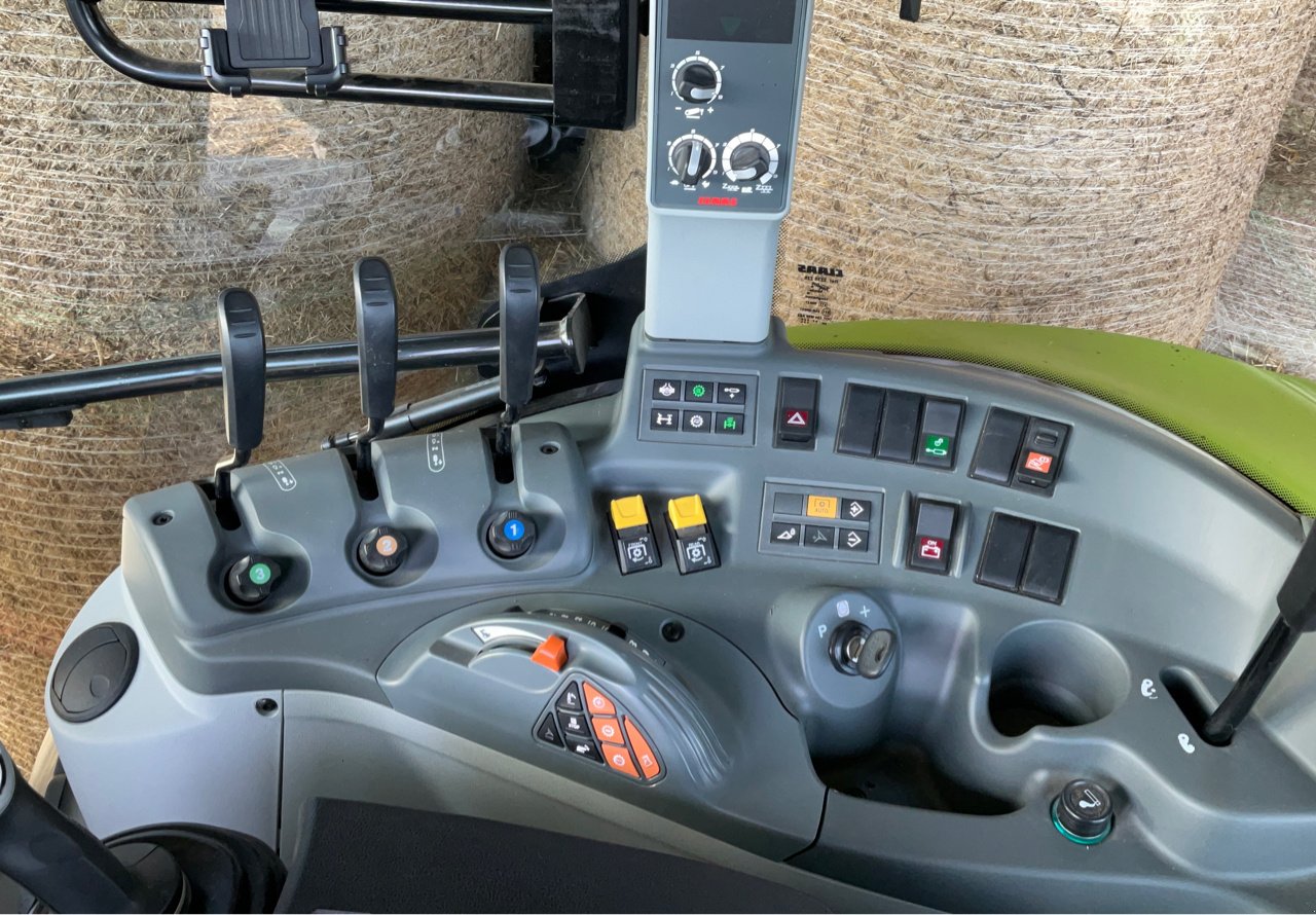 Traktor tip CLAAS ARION 440 TOIT HAUT, Gebrauchtmaschine in MORLHON LE HAUT (Poză 9)