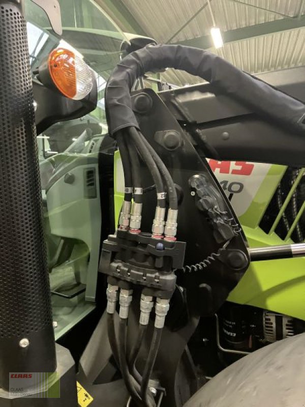Traktor des Typs CLAAS ARION 440, Gebrauchtmaschine in Vohburg (Bild 26)