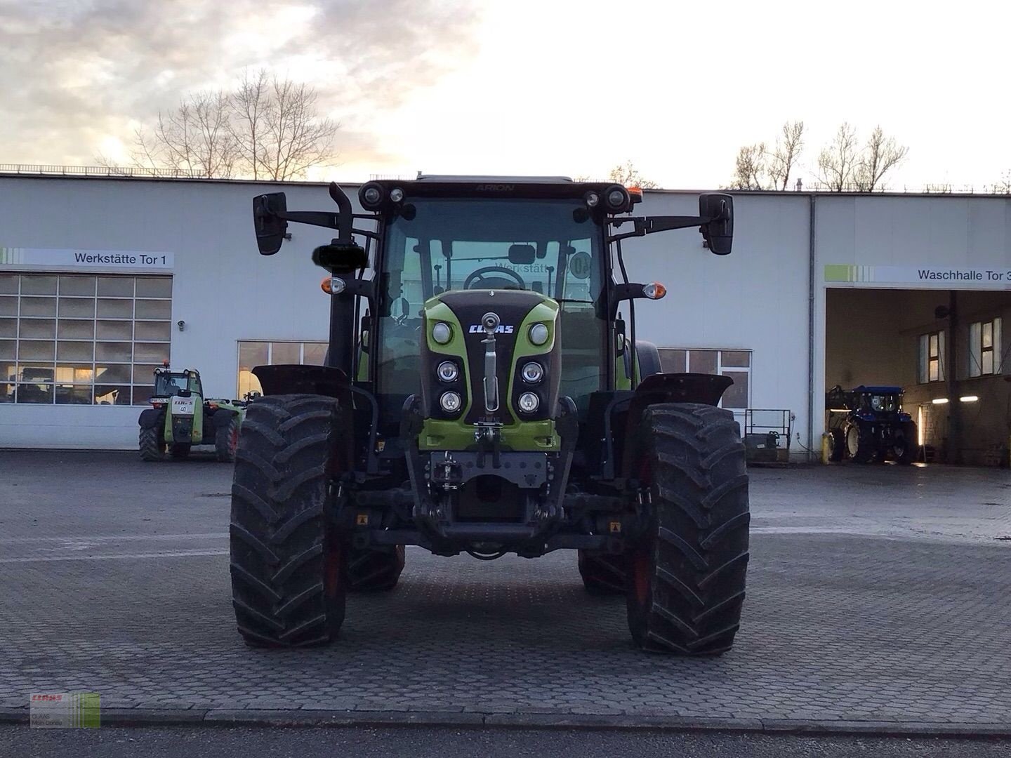 Traktor типа CLAAS Arion 440, Gebrauchtmaschine в Vohburg (Фотография 4)