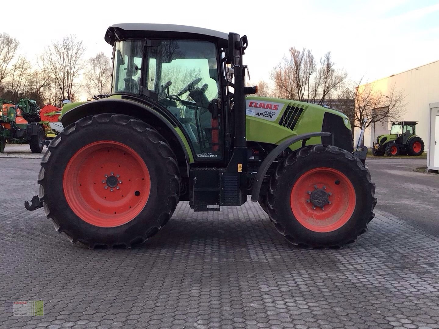Traktor типа CLAAS Arion 440, Gebrauchtmaschine в Vohburg (Фотография 5)
