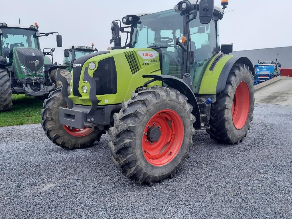 Traktor типа CLAAS ARION 440, Gebrauchtmaschine в BAZOGES EN PAREDS (Фотография 1)