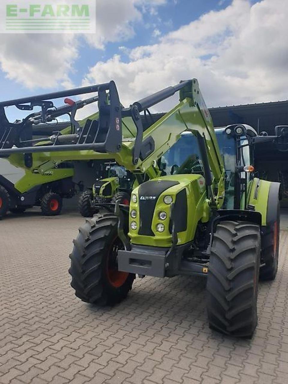 Traktor des Typs CLAAS arion 450 cis +frontlader fl 100 c, Gebrauchtmaschine in NEUENDORF AM SPECK (Bild 5)
