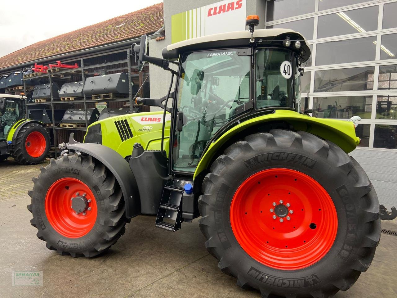 Traktor van het type CLAAS Arion 450 CIS neu FHZ gefederte Vorderachse, Neumaschine in Geiselhöring (Foto 8)