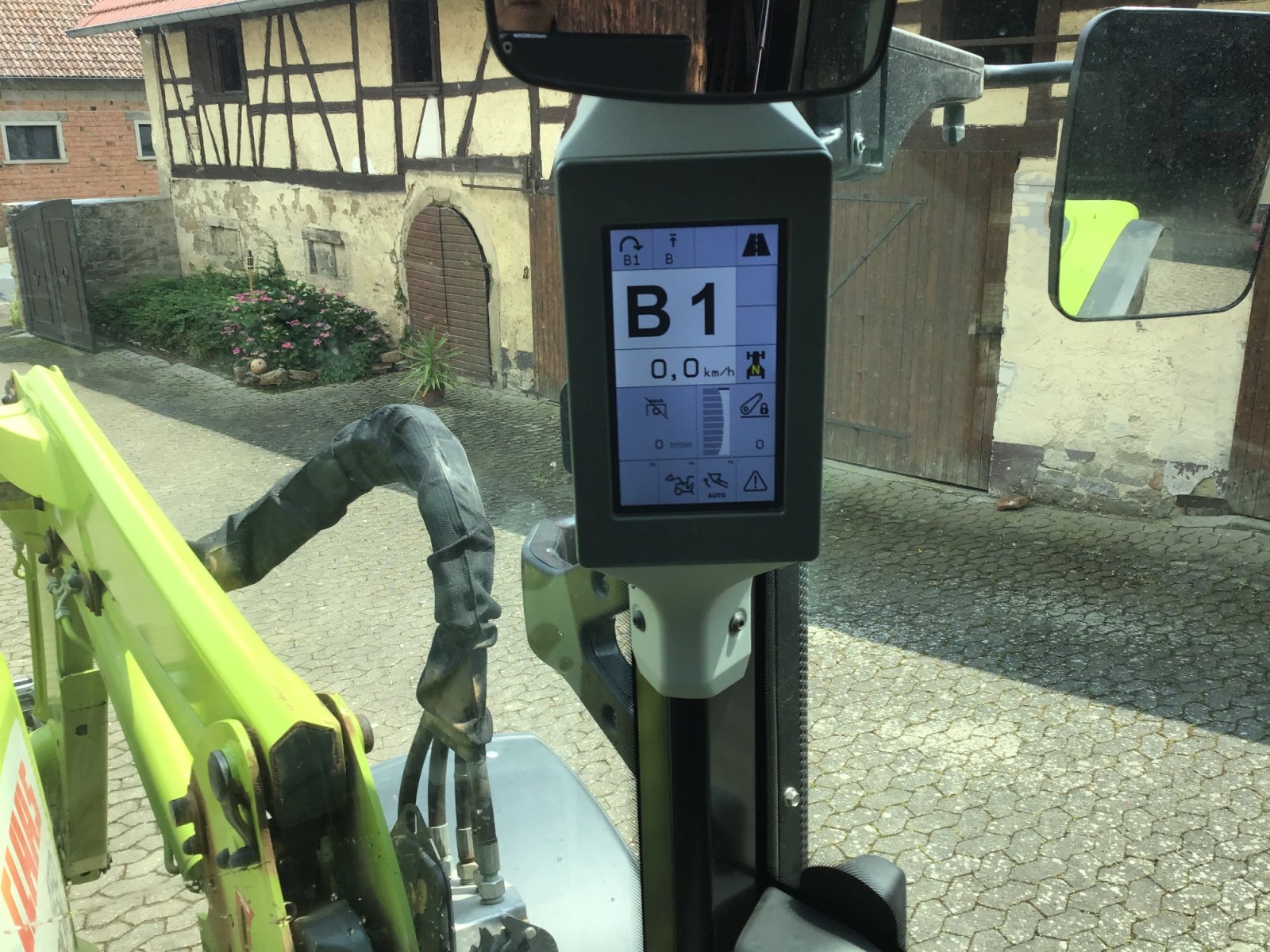 Traktor типа CLAAS Arion 450 CIS PANORAMIC, Gebrauchtmaschine в Bergtheim (Фотография 2)