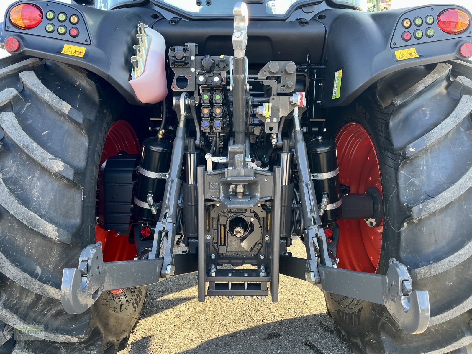 Traktor of the type CLAAS ARION 450 COMFORT / LASTSCHALT (ARION 400), Neumaschine in Kematen (Picture 16)