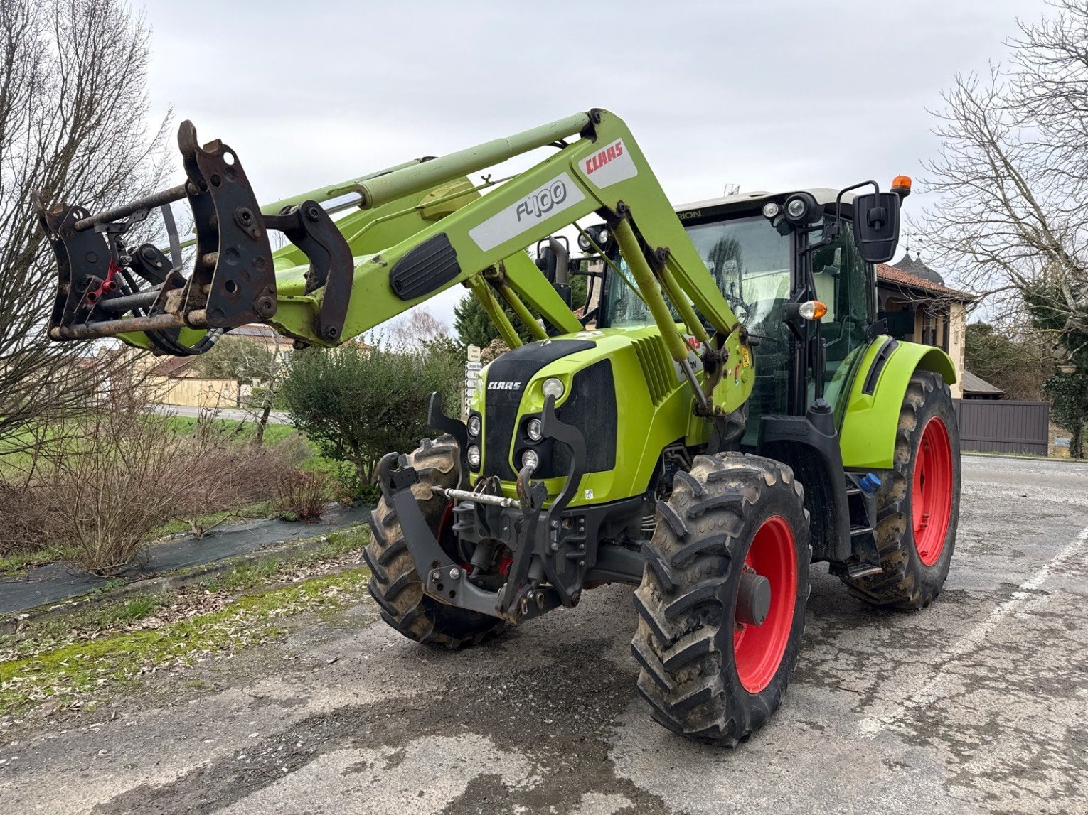 Traktor typu CLAAS ARION 450 CONCEPT, Gebrauchtmaschine v L'Isle-en-Dodon (Obrázek 1)