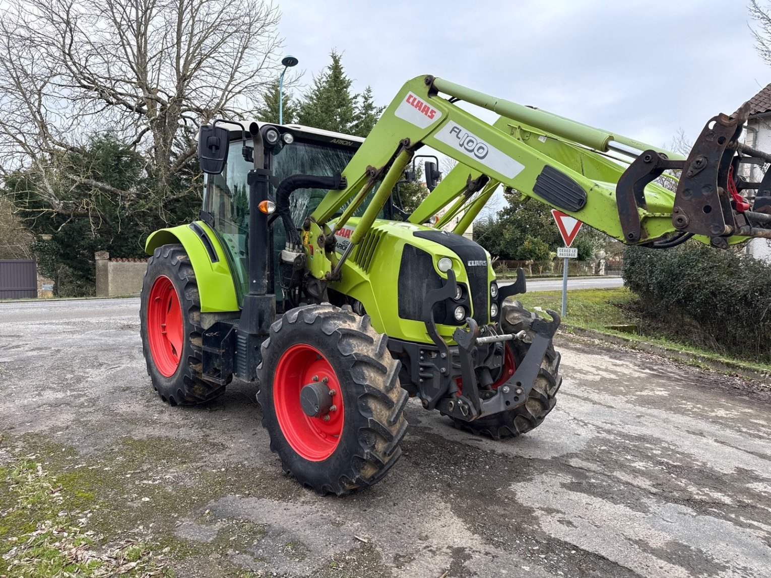 Traktor typu CLAAS ARION 450 CONCEPT, Gebrauchtmaschine v L'Isle-en-Dodon (Obrázek 4)