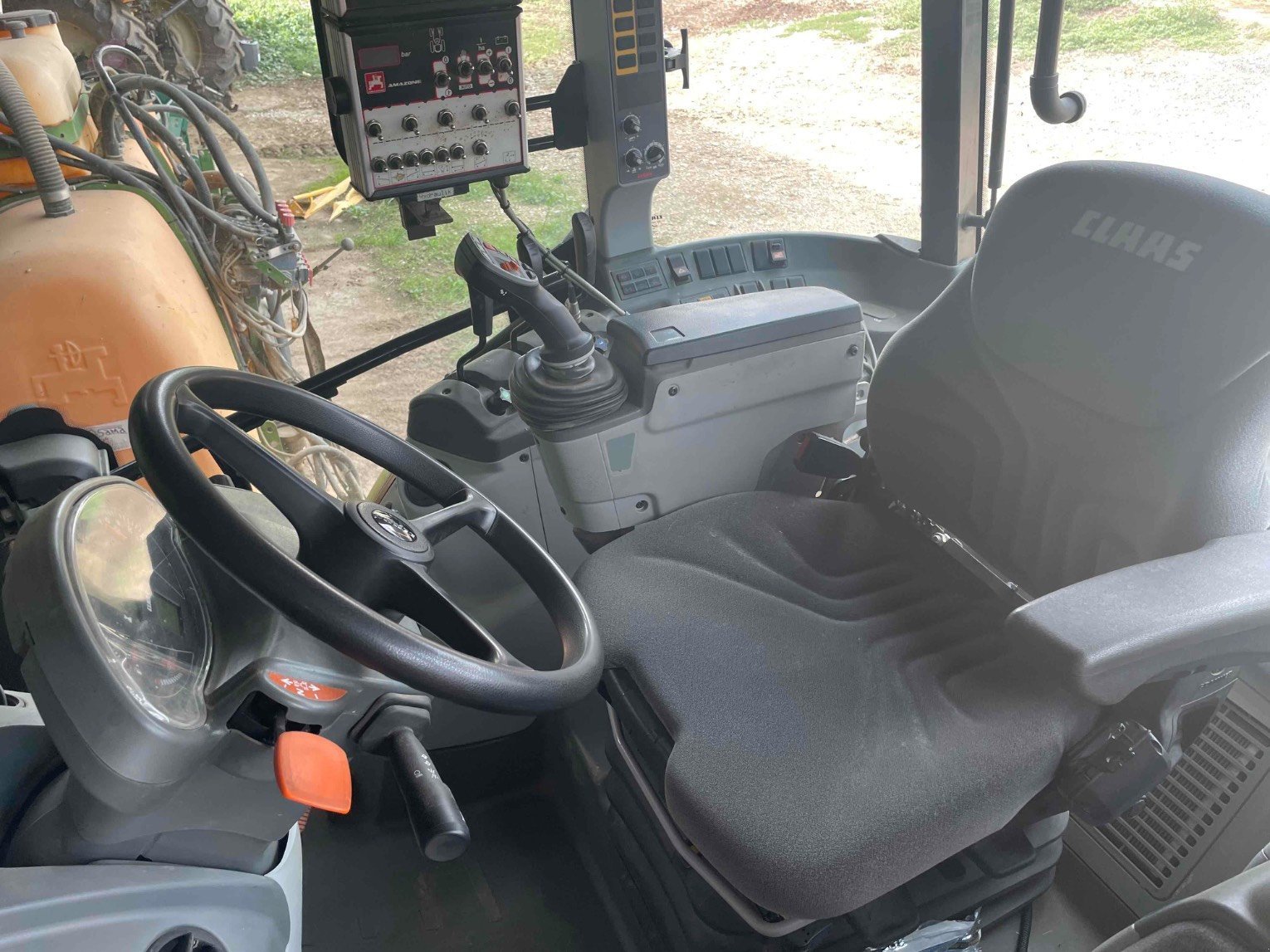 Traktor типа CLAAS ARION 450 CONCEPT, Gebrauchtmaschine в L'Isle-en-Dodon (Фотография 9)