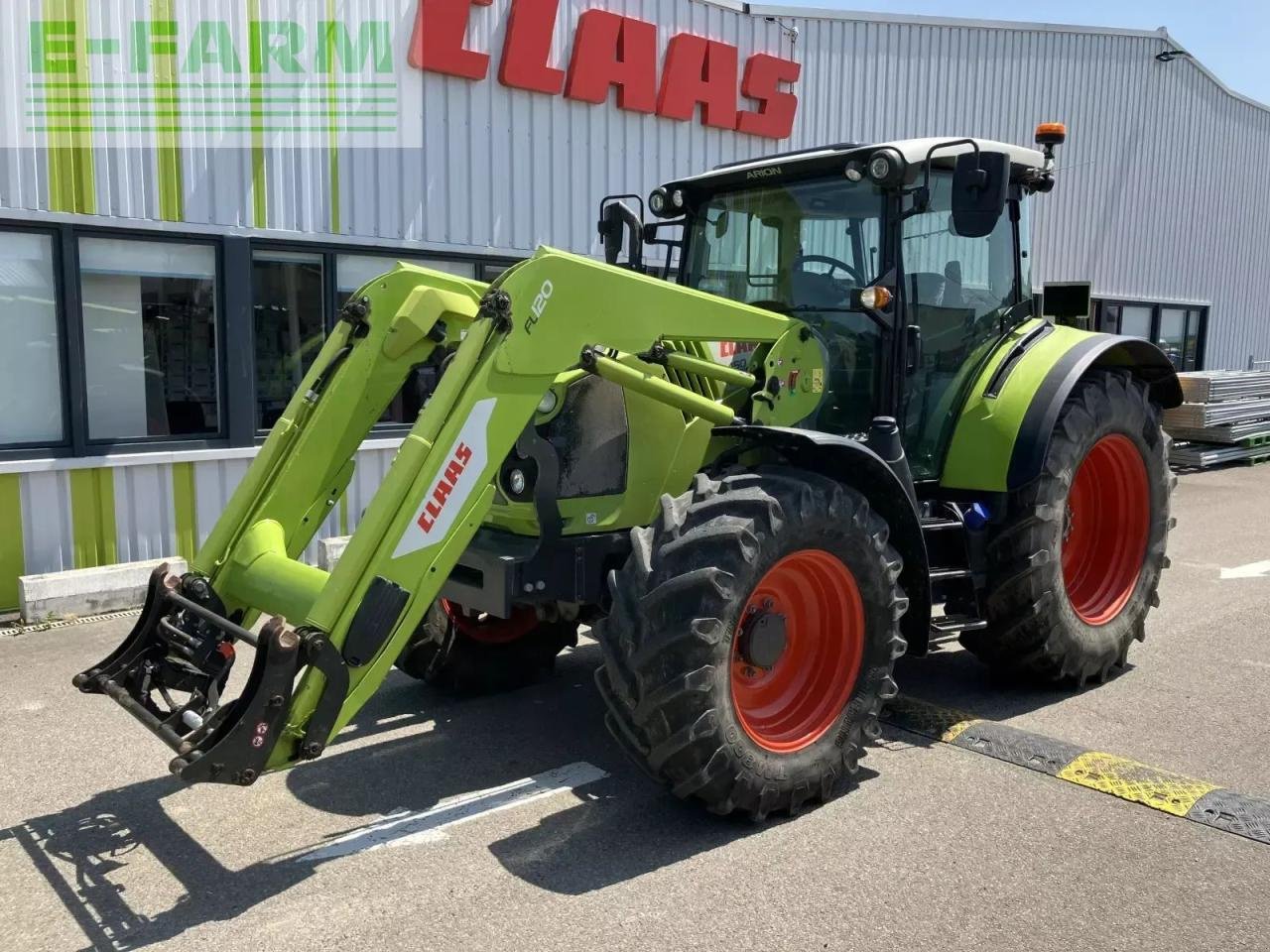 Traktor του τύπου CLAAS arion 450 concept, Gebrauchtmaschine σε BLENDECQUES (Φωτογραφία 1)