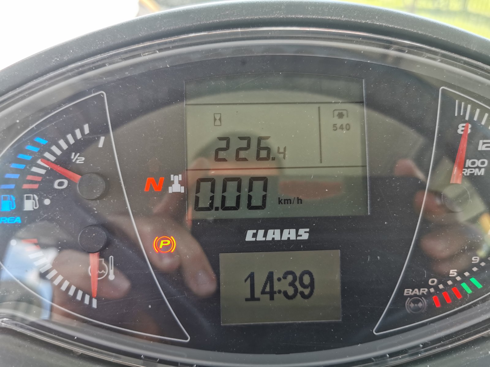 Traktor of the type CLAAS ARION 450, Gebrauchtmaschine in Naklo (Picture 18)