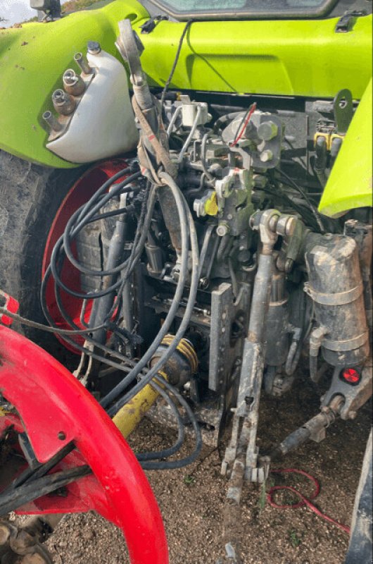 Traktor typu CLAAS ARION 460 ADVANCE 18, Gebrauchtmaschine v AUTUN (Obrázek 5)