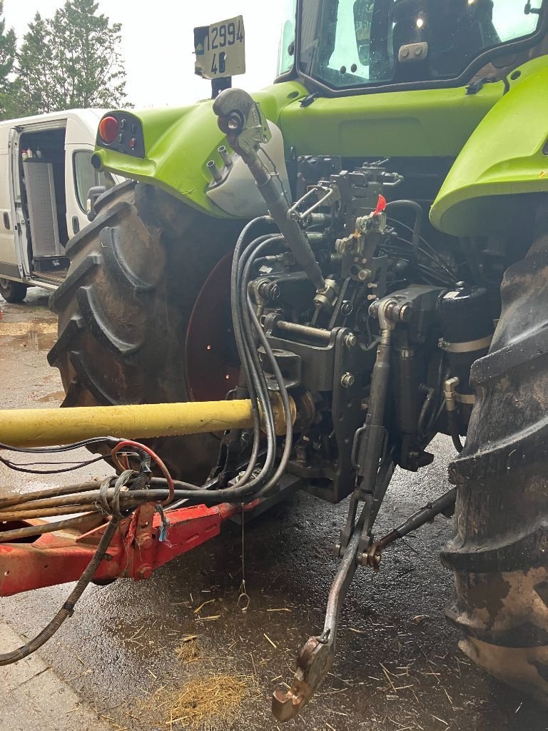Traktor van het type CLAAS ARION 460 CIS, Gebrauchtmaschine in MORLHON LE HAUT (Foto 8)