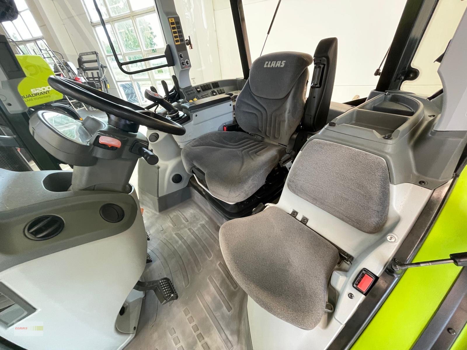 Traktor des Typs CLAAS Arion 460 CIS, Gebrauchtmaschine in Langenau (Bild 8)