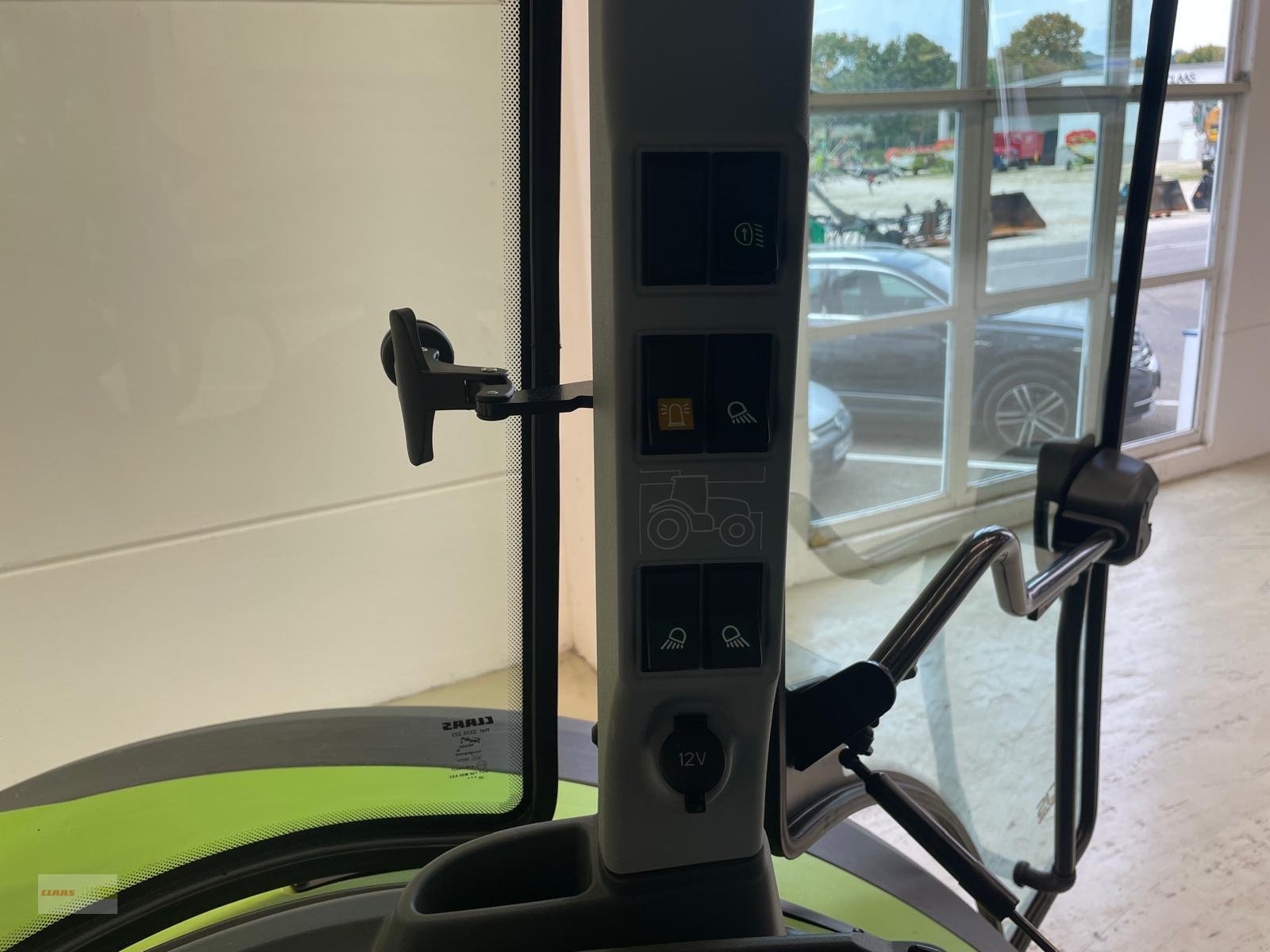 Traktor des Typs CLAAS Arion 460 CIS, Gebrauchtmaschine in Langenau (Bild 14)