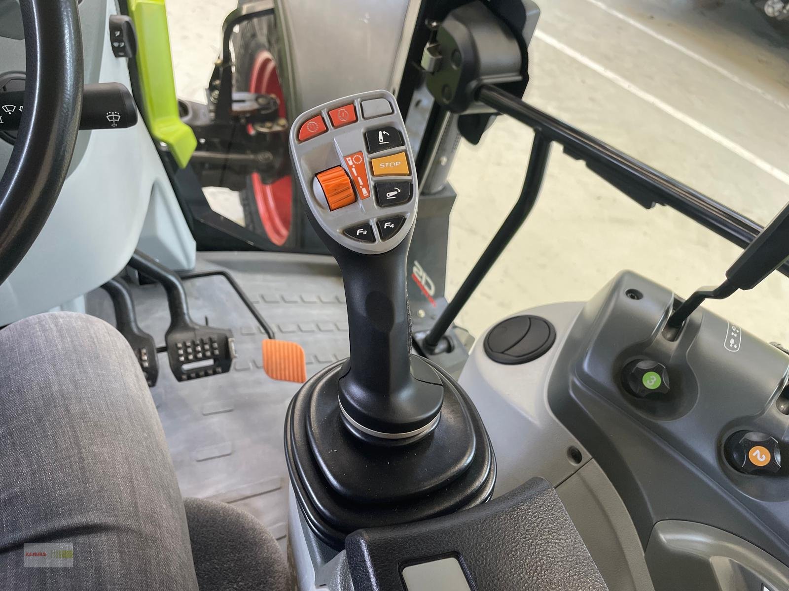 Traktor des Typs CLAAS Arion 460 CIS, Gebrauchtmaschine in Langenau (Bild 15)