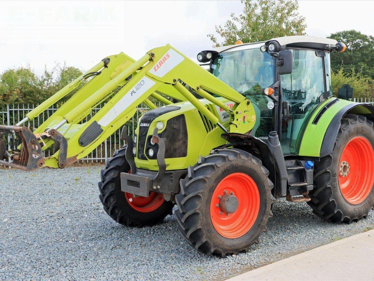 Traktor van het type CLAAS ARION 460 PANORAMIC, Gebrauchtmaschine in CIRENCESTER (Foto 1)
