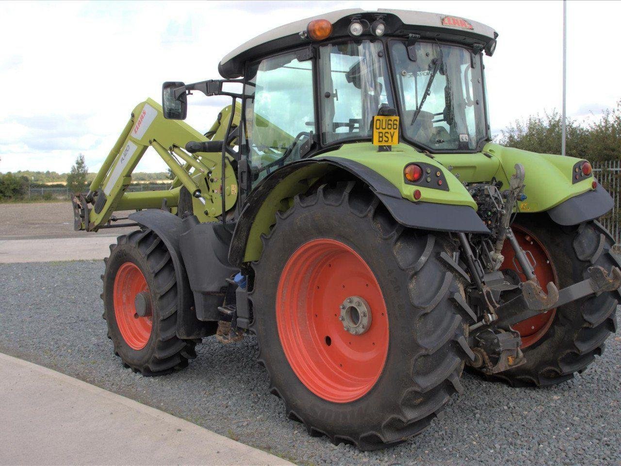 Traktor van het type CLAAS ARION 460 PANORAMIC, Gebrauchtmaschine in CIRENCESTER (Foto 2)