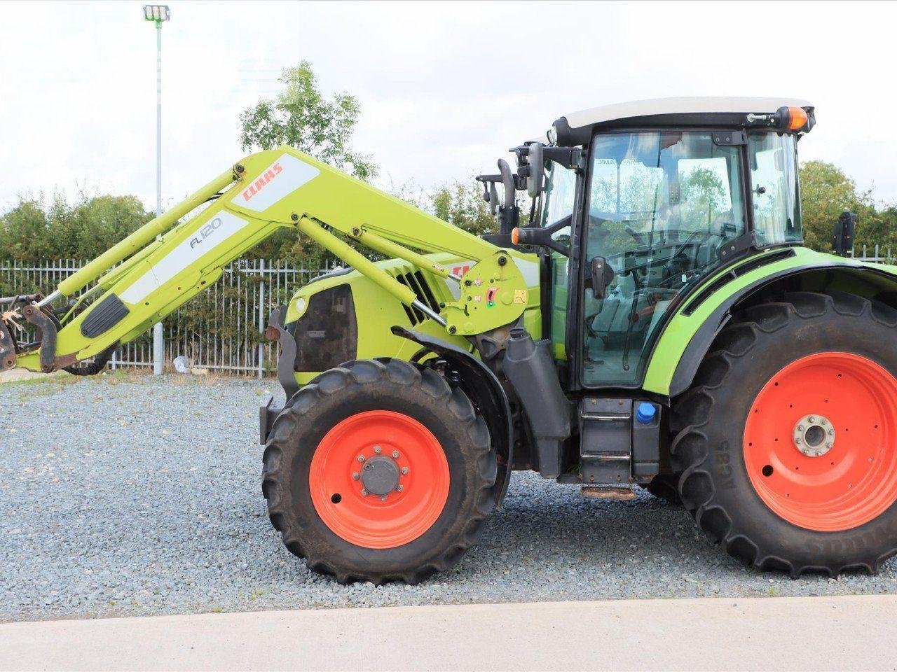 Traktor van het type CLAAS ARION 460 PANORAMIC, Gebrauchtmaschine in CIRENCESTER (Foto 5)