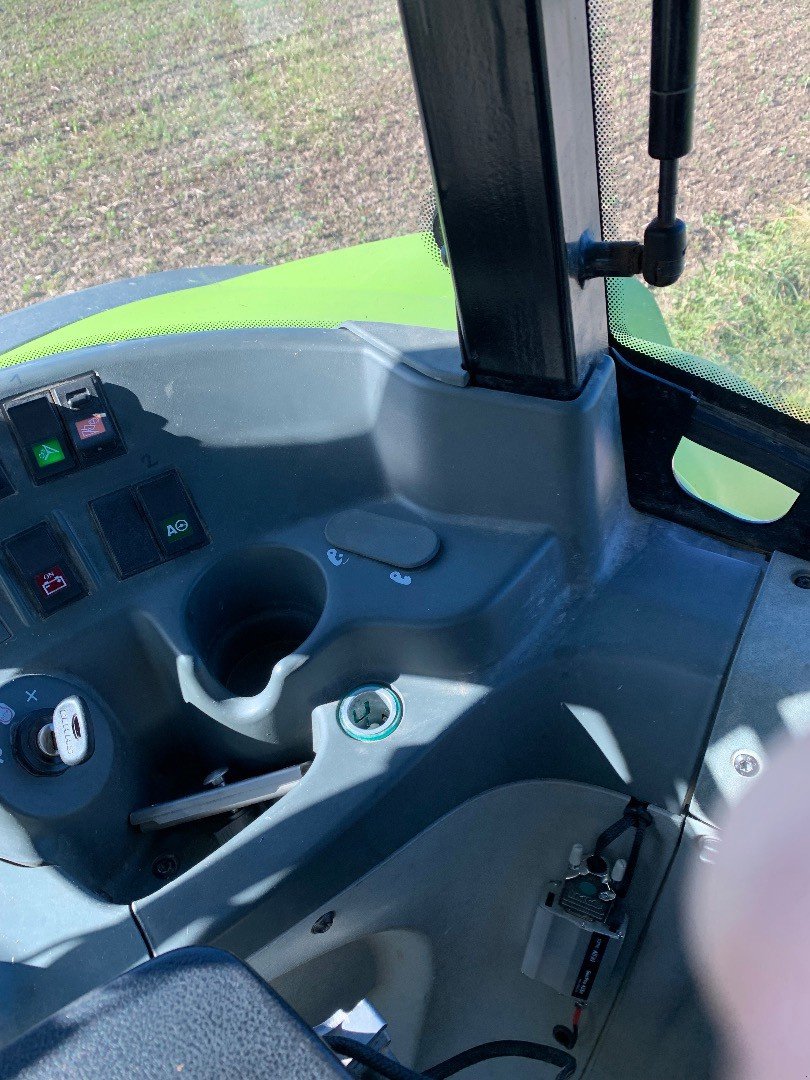 Traktor typu CLAAS Arion 460, Gebrauchtmaschine v Thierrens (Obrázek 11)
