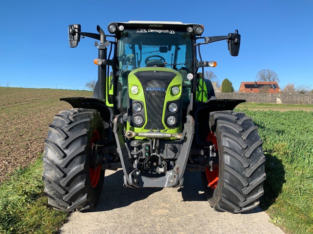 Traktor typu CLAAS Arion 460, Gebrauchtmaschine v Thierrens (Obrázek 2)