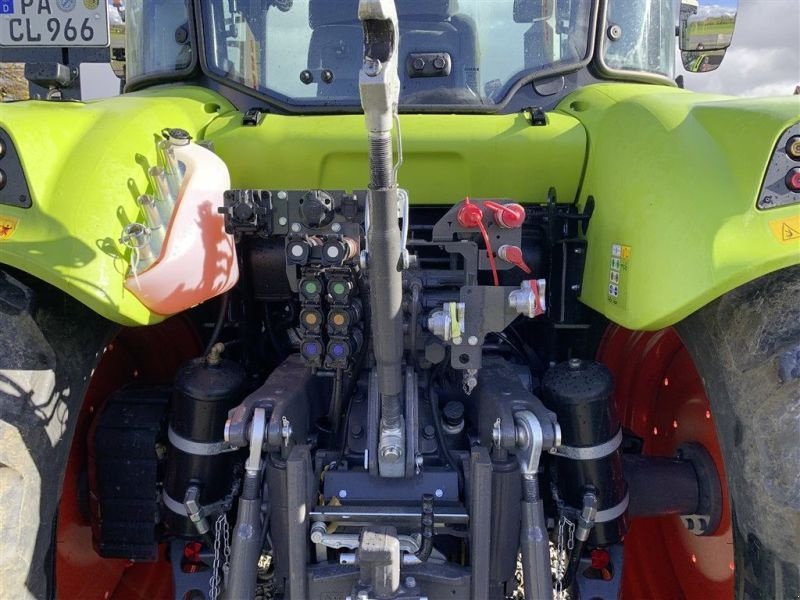 Traktor des Typs CLAAS ARION 470 CIS, Vorführmaschine in Mengkofen (Bild 5)