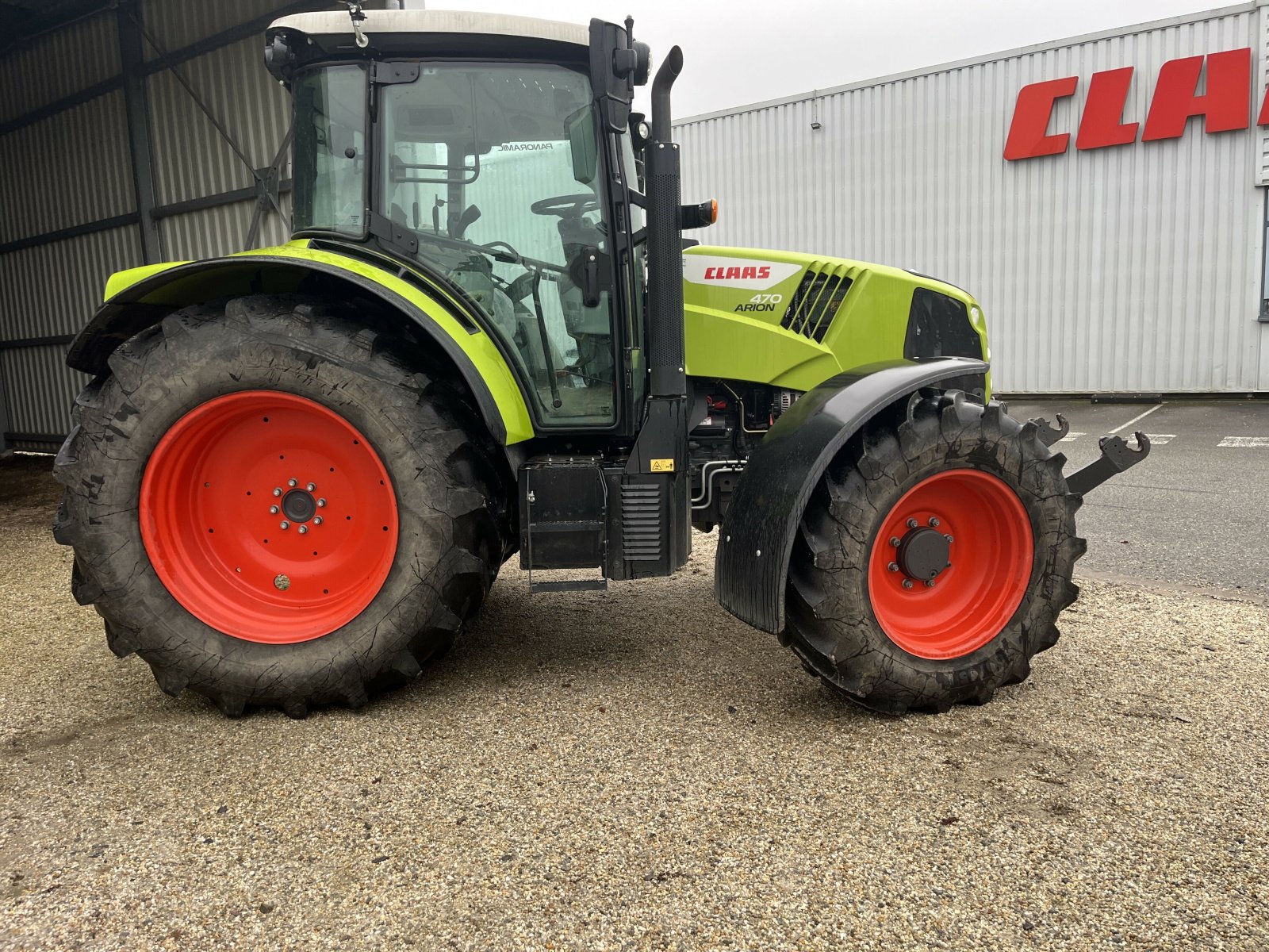 Traktor typu CLAAS ARION 470 PANORAMIC, Gebrauchtmaschine v PONTIVY (Obrázek 4)