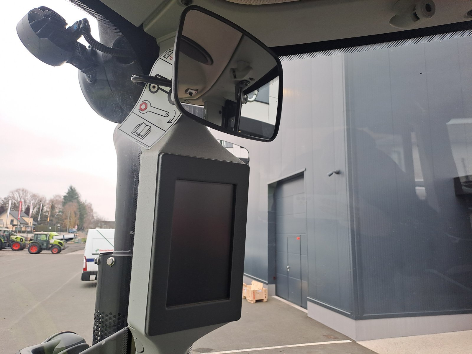 Traktor типа CLAAS ARION 470, Gebrauchtmaschine в Naklo (Фотография 13)