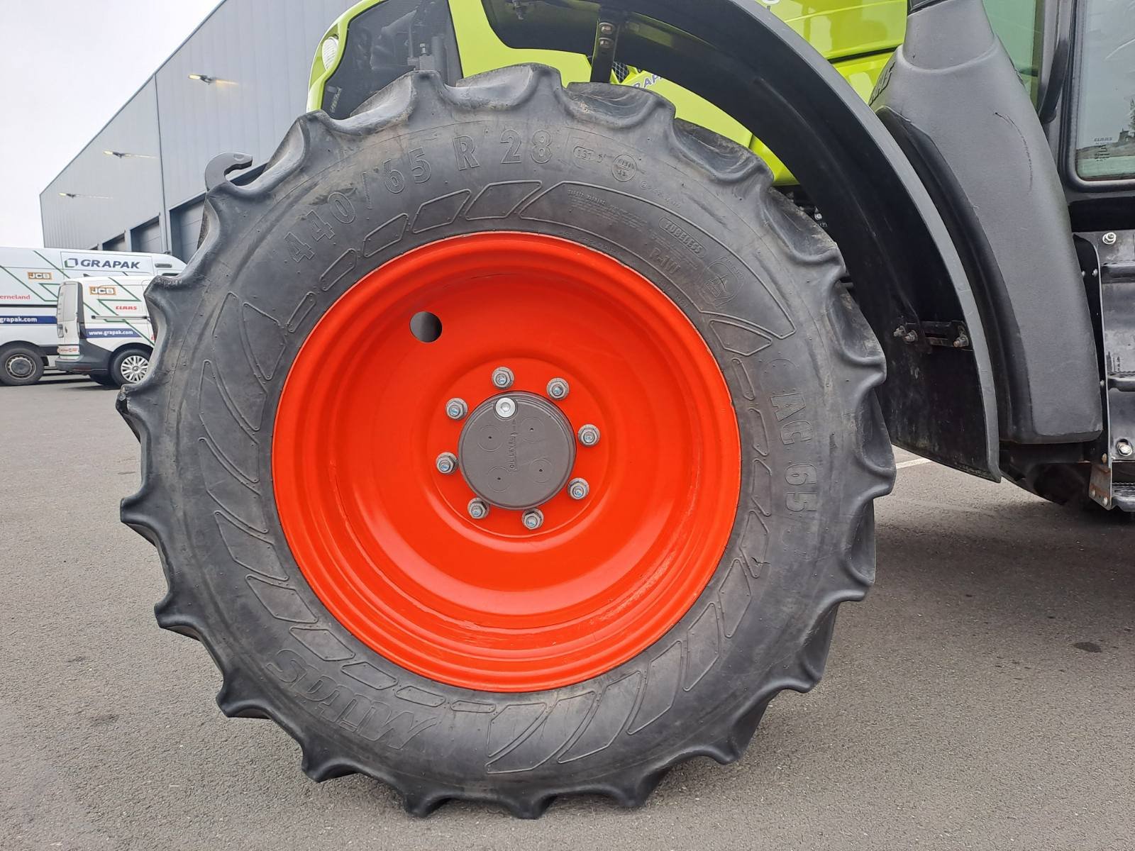 Traktor типа CLAAS ARION 470, Gebrauchtmaschine в Naklo (Фотография 14)