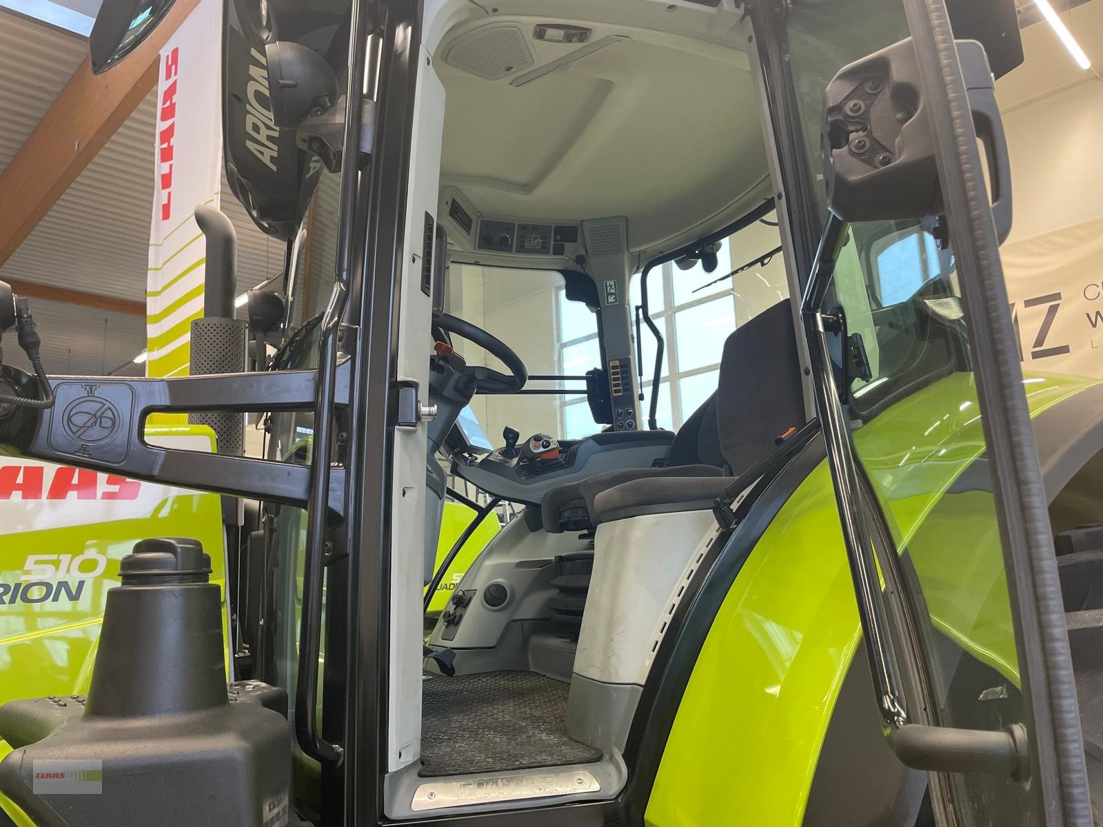 Traktor typu CLAAS Arion 510 CEBIS MaxiCare, Gebrauchtmaschine v Langenau (Obrázek 7)