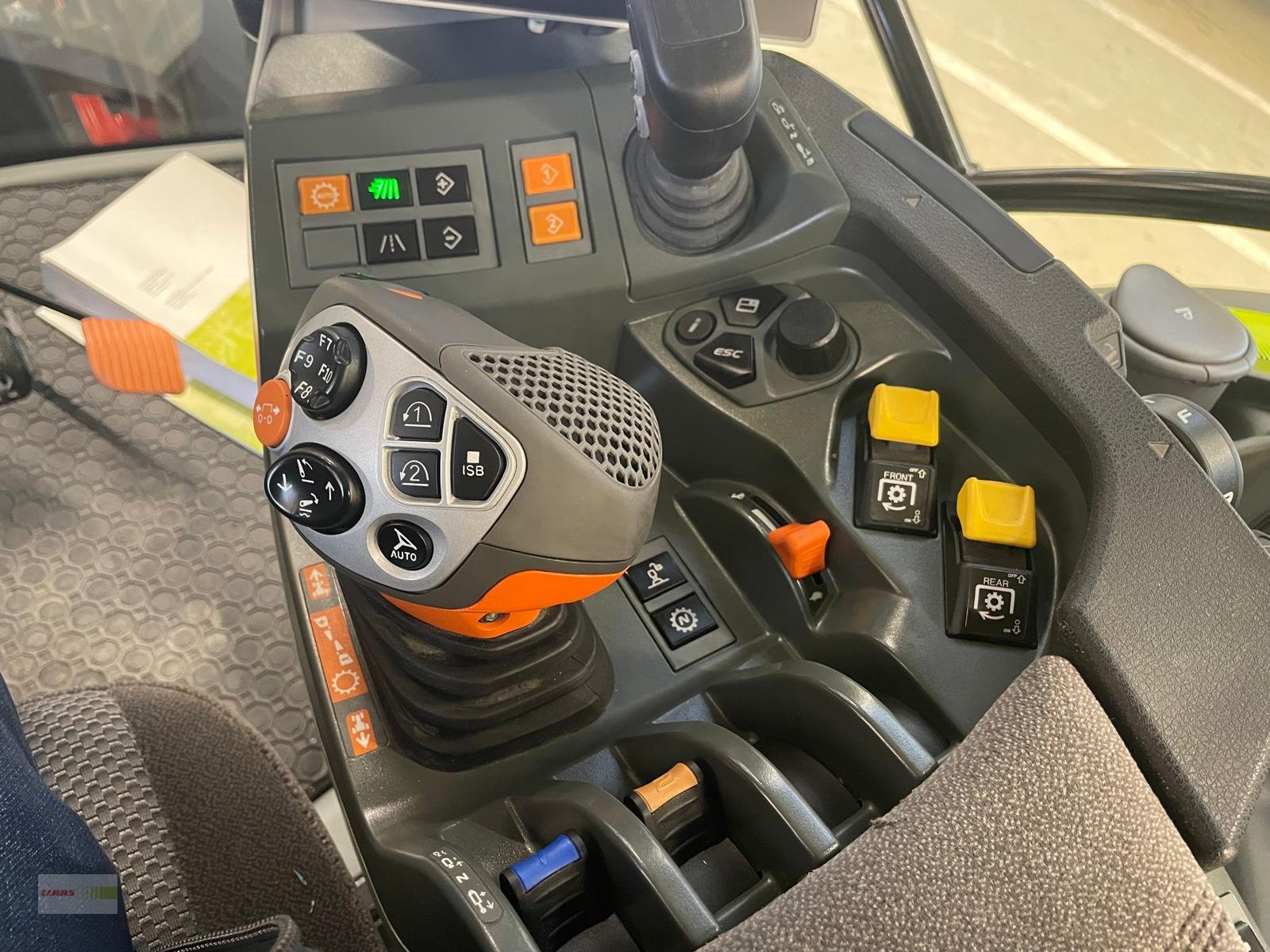 Traktor typu CLAAS Arion 510 CEBIS MaxiCare, Gebrauchtmaschine v Langenau (Obrázek 13)