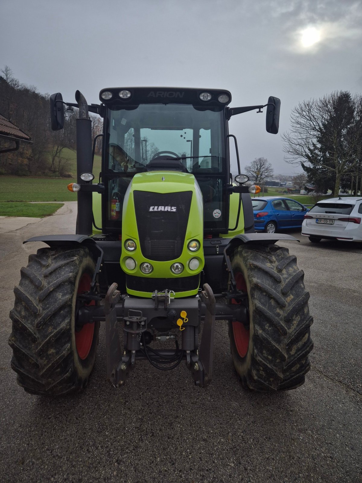 Traktor van het type CLAAS ARION 510 CIS, Gebrauchtmaschine in Naklo (Foto 2)