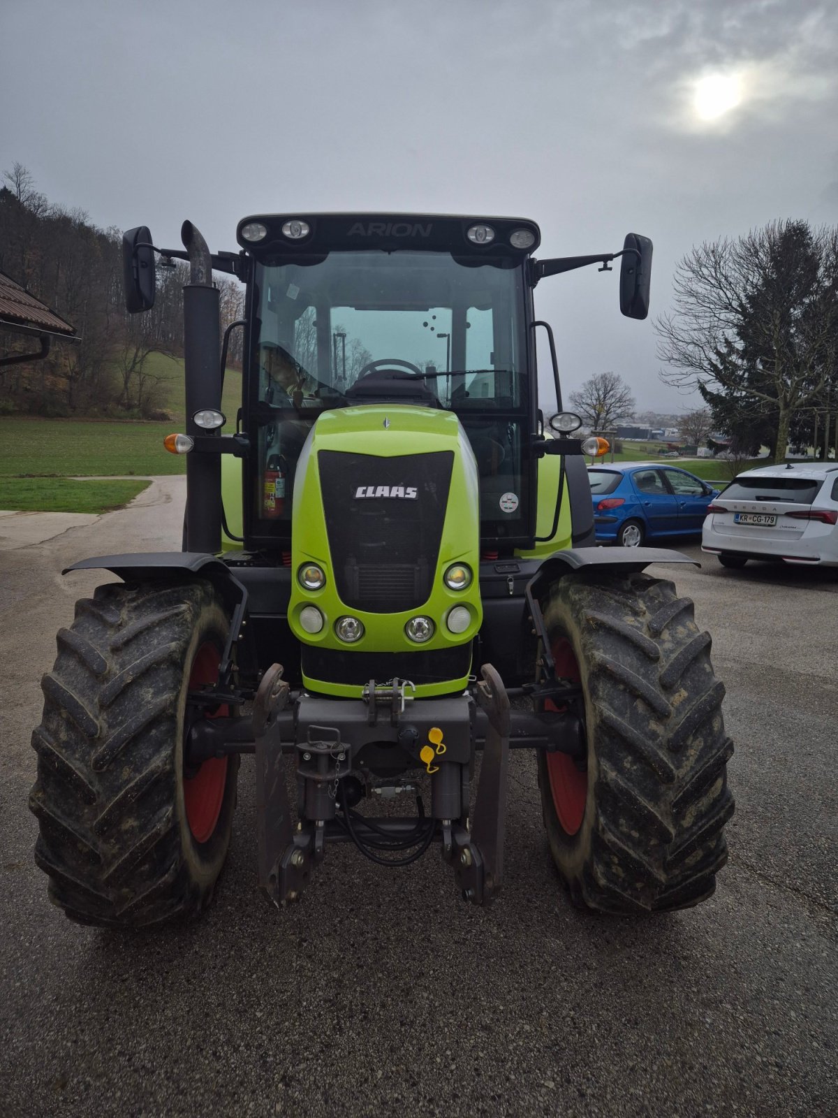 Traktor van het type CLAAS ARION 510 CIS, Gebrauchtmaschine in Naklo (Foto 3)