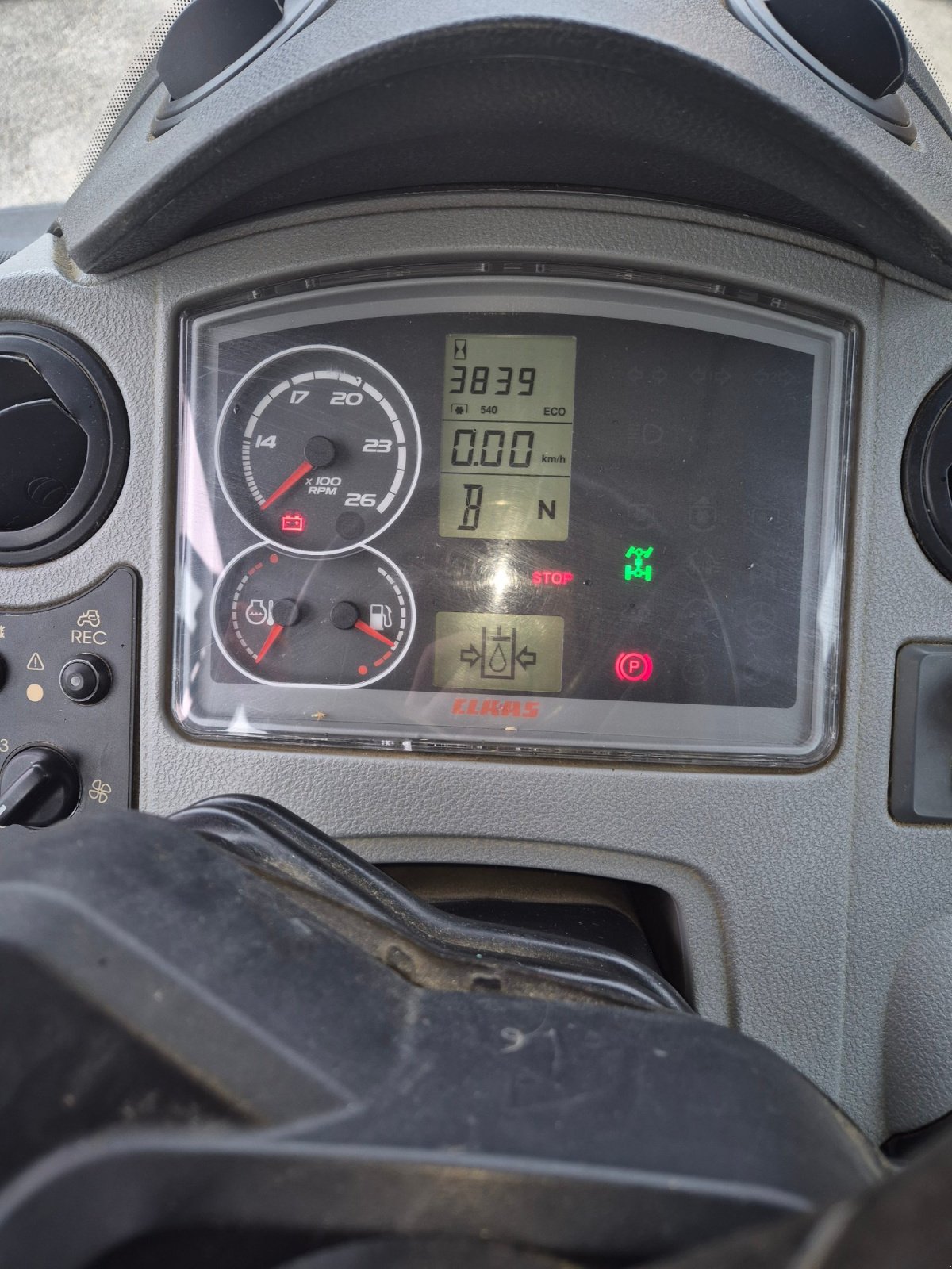 Traktor van het type CLAAS ARION 510 CIS, Gebrauchtmaschine in Naklo (Foto 13)