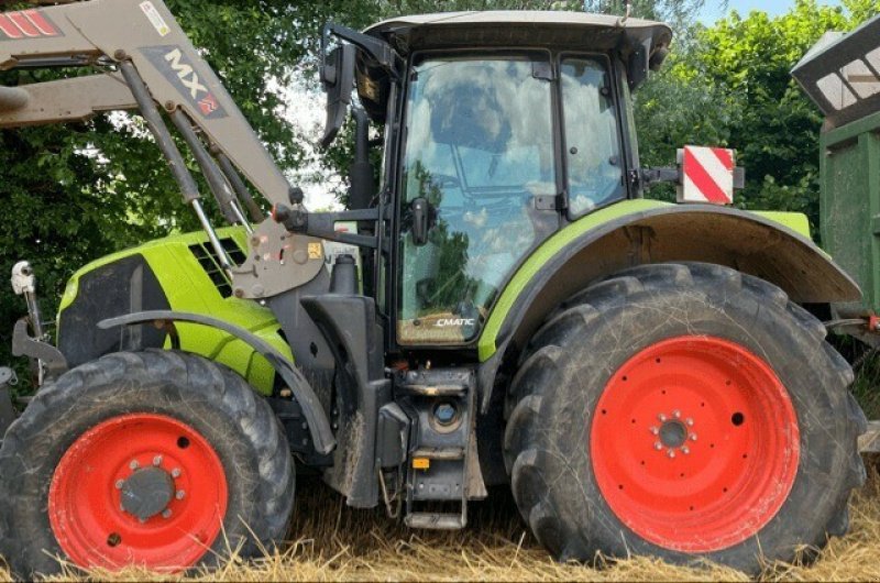 Traktor des Typs CLAAS ARION 510 CMATIC CONCEPT, Gebrauchtmaschine in Feurs (Bild 2)