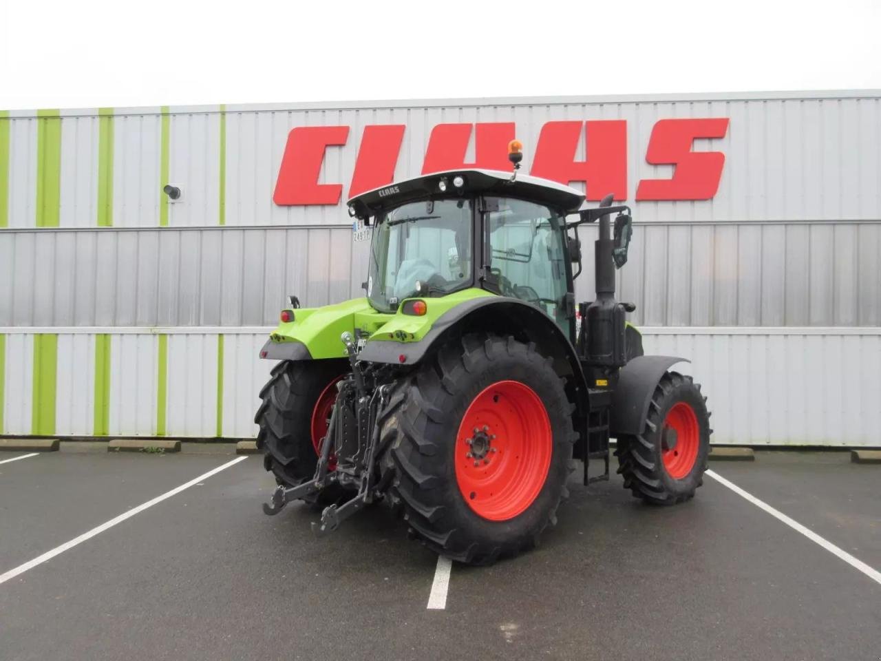 Traktor van het type CLAAS arion 510 first edition, Gebrauchtmaschine in PLOUIGNEAU (Foto 7)