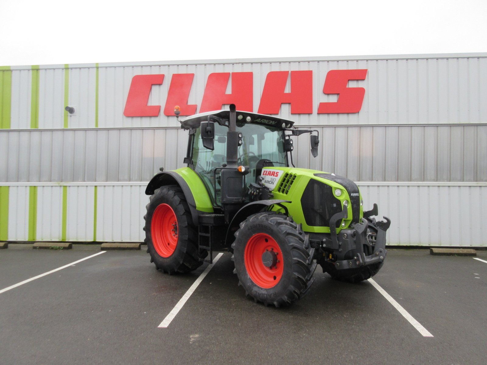 Traktor du type CLAAS ARION 510 FIRST EDITION, Gebrauchtmaschine en BEGARD (Photo 2)