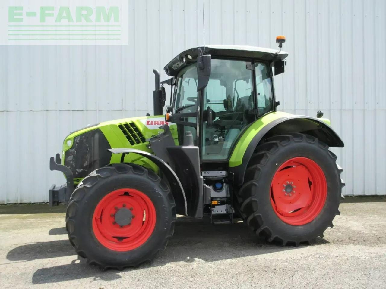 Traktor типа CLAAS arion 510 - s5 sur mesure, Gebrauchtmaschine в PLOUIGNEAU (Фотография 1)
