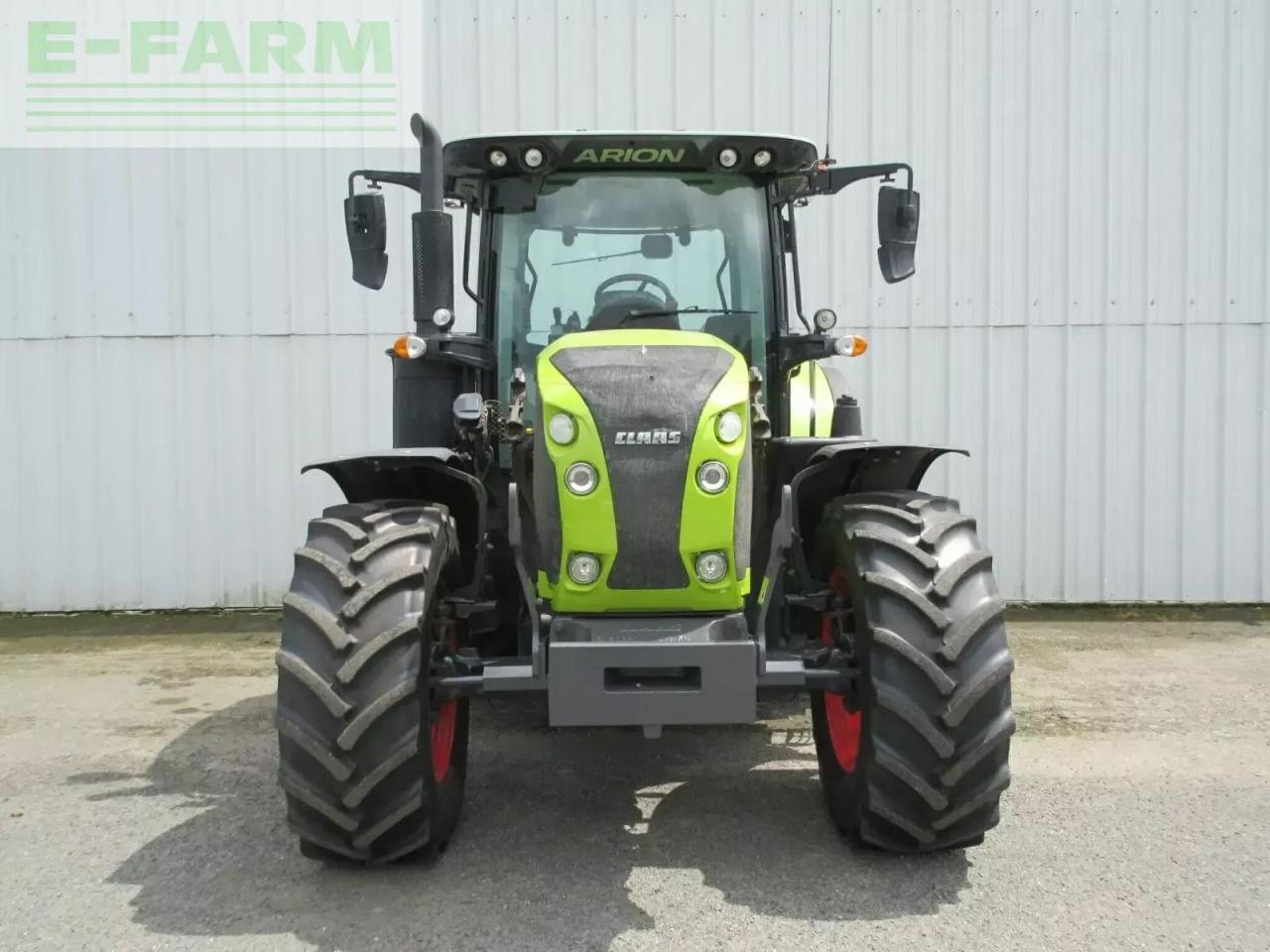 Traktor типа CLAAS arion 510 - s5 sur mesure, Gebrauchtmaschine в PLOUIGNEAU (Фотография 8)