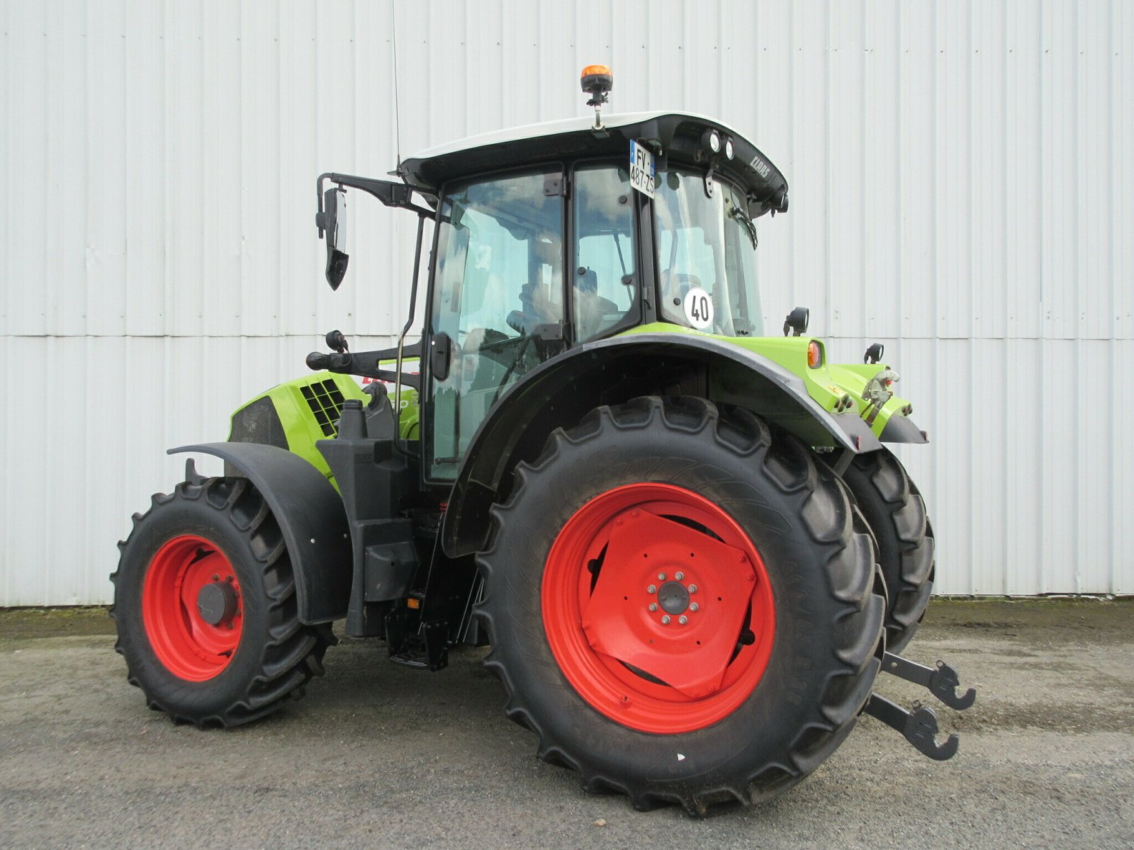 Traktor типа CLAAS ARION 510 - S5 SUR MESURE, Gebrauchtmaschine в PLOUIGNEAU (Фотография 3)