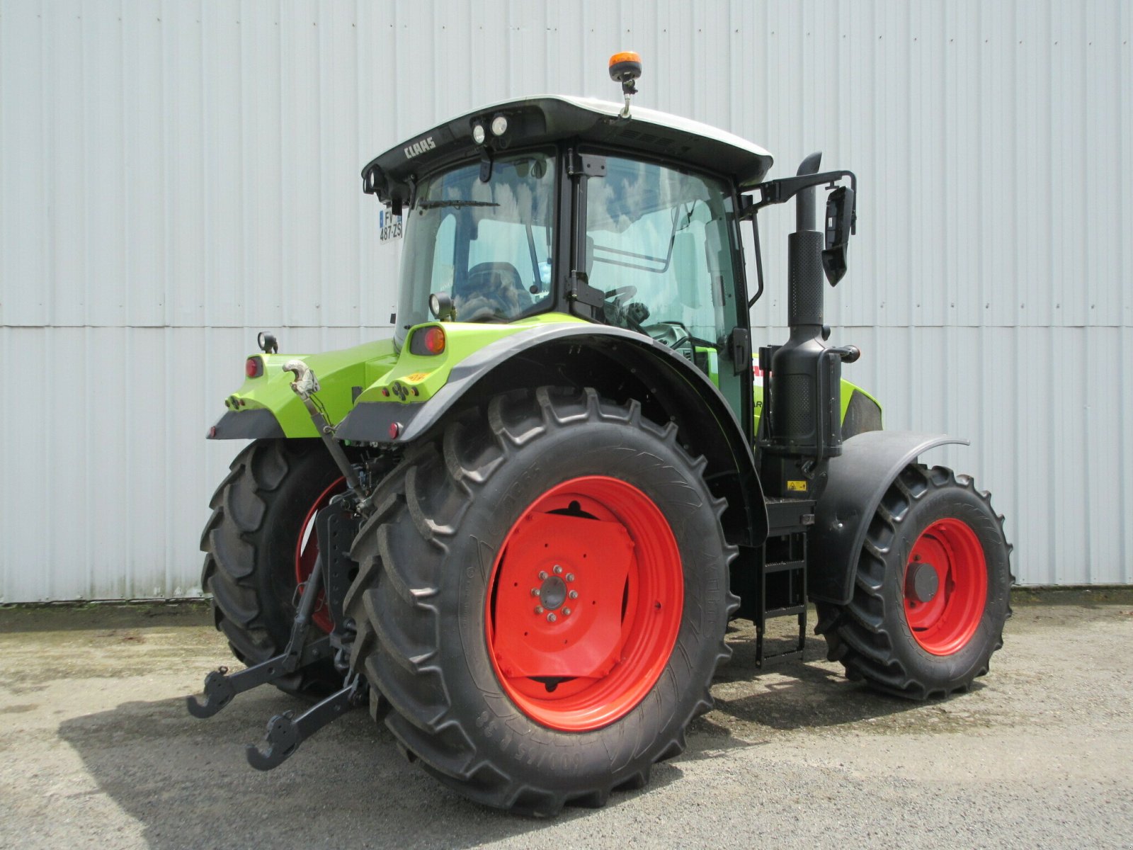 Traktor типа CLAAS ARION 510 - S5 SUR MESURE, Gebrauchtmaschine в PLOUIGNEAU (Фотография 4)
