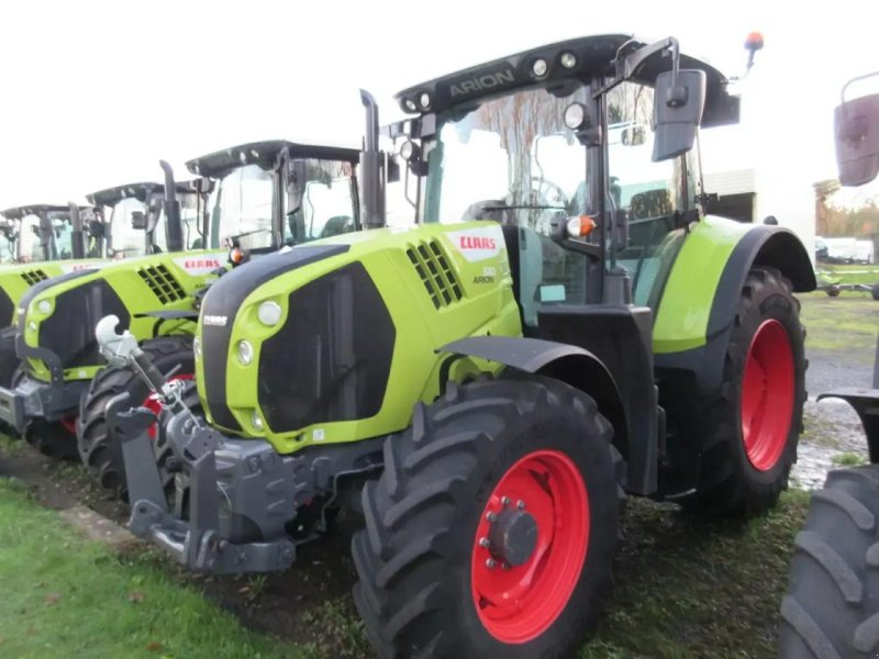 Traktor del tipo CLAAS arion 510 - stage v, Gebrauchtmaschine en PLOUIGNEAU (Imagen 1)