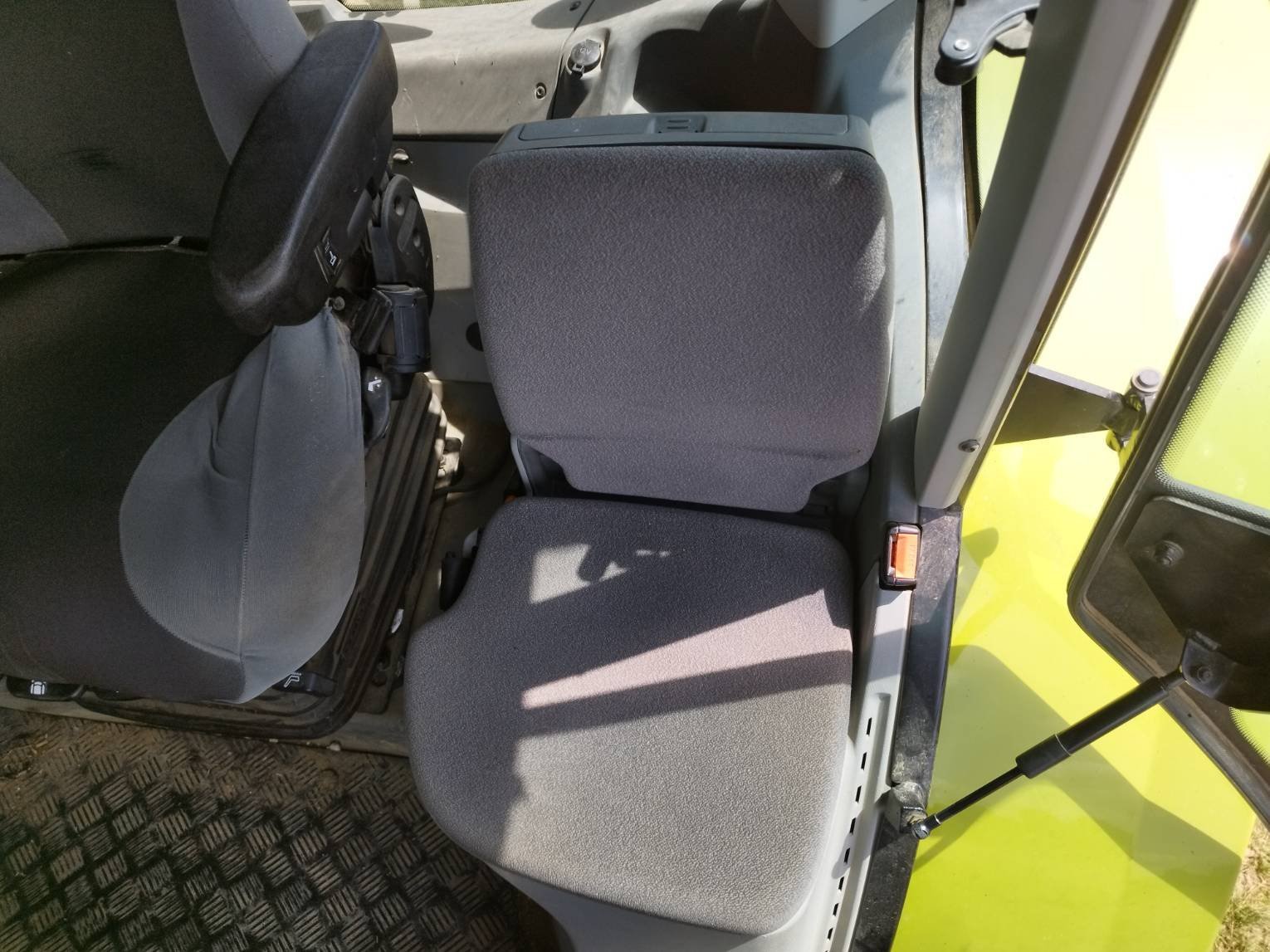 Traktor типа CLAAS Arion 510, Gebrauchtmaschine в Le Horps (Фотография 8)