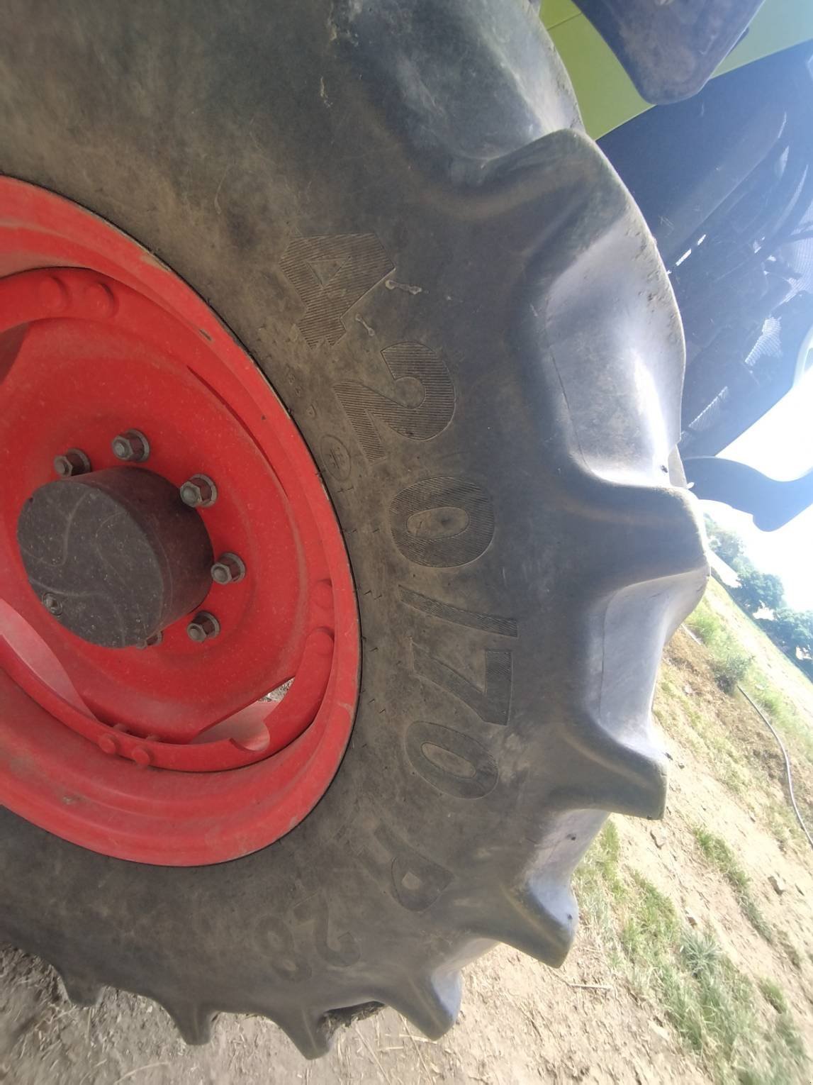 Traktor des Typs CLAAS Arion 510, Gebrauchtmaschine in Le Horps (Bild 4)